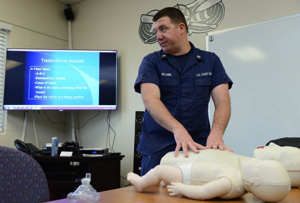 Coast Guard Station Honolulu conducts CPR, AED, basic first aid training