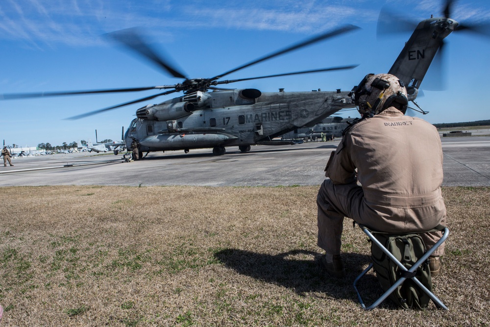 HMH-464 Air Delivered Ground Refueling Support