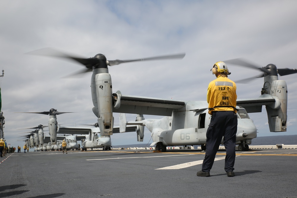 Eight Ospreys take off from USS Bonhomme Richard