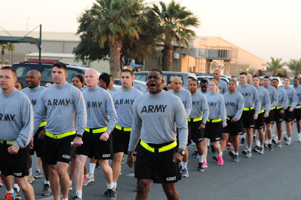 1st TSC Soldiers live the Army Values in Kuwait