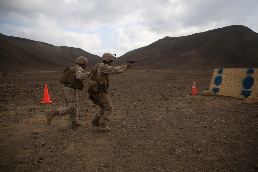 24th MEU's Headquarters and Service Company conducts live-fire exercise