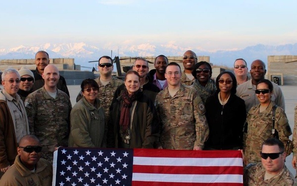 Airman treated to Army choppers on re-enlistment