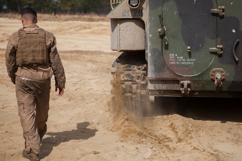 2D Transportation Support Battalion provides fuel for 2nd Amphibious Assault Battalion