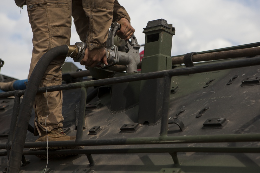 2D Transportation Support Battalion provides fuel for 2nd Amphibious Assault Battalion