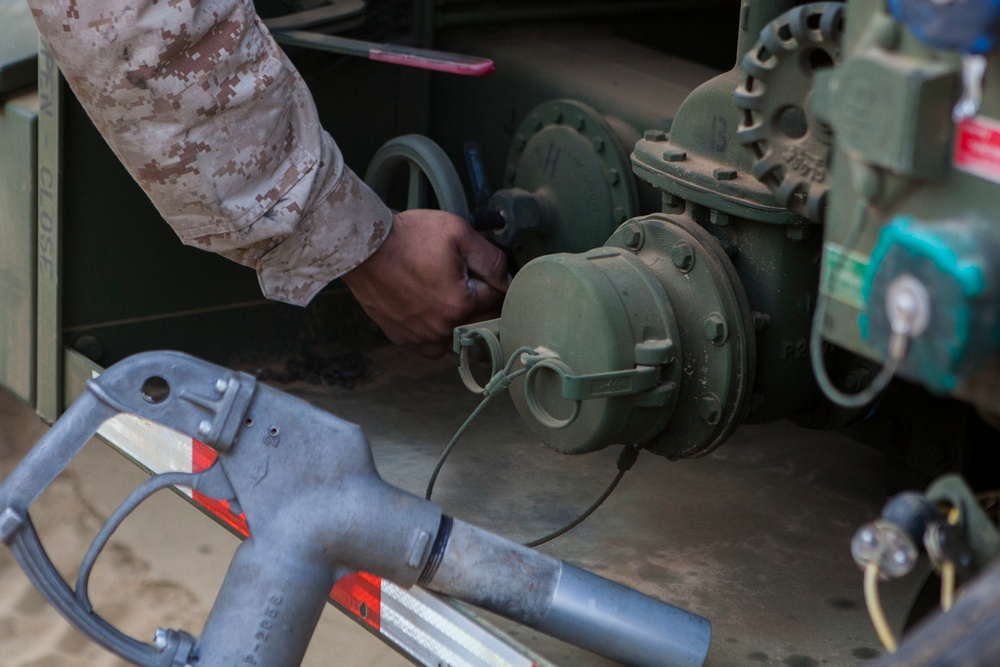 2D Transportation Support Battalion provides fuel for 2nd Amphibious Assault Battalion