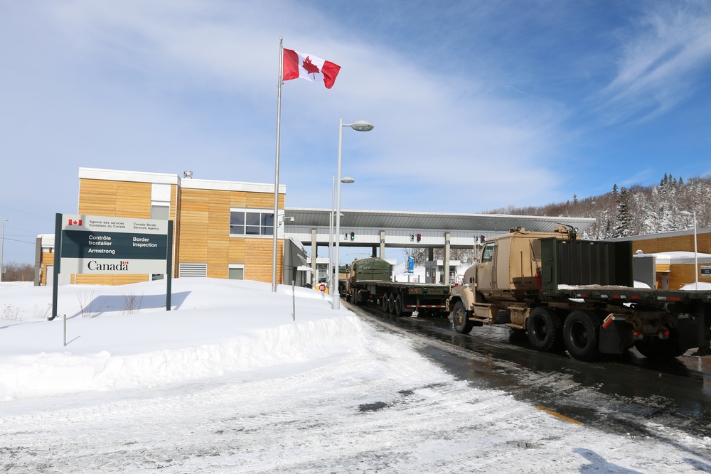 Soldiers cross into Canada for Maple Caravan 15