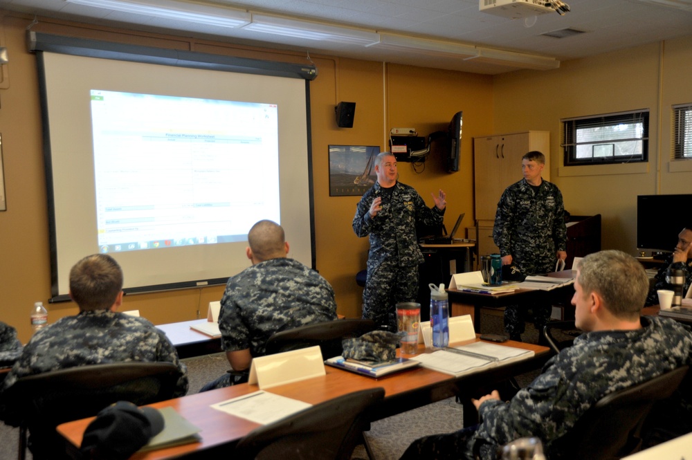 Command financial specialist training classes