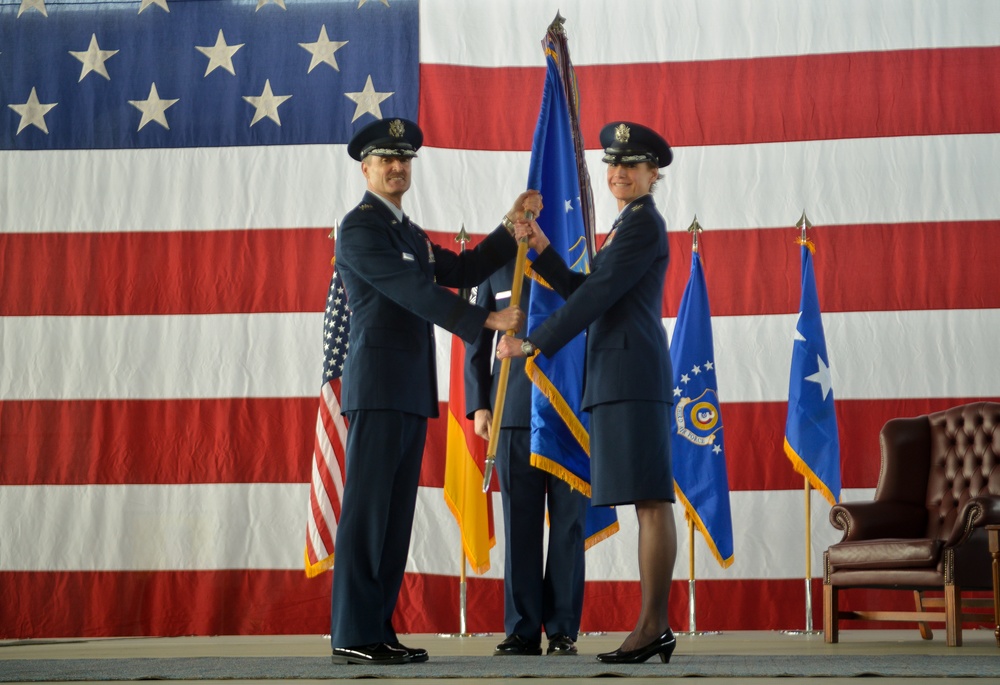 435th AGOW and AEW welcome new commander