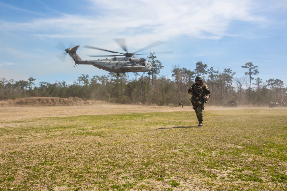 Netherlands Marines conduct fast rope exercise