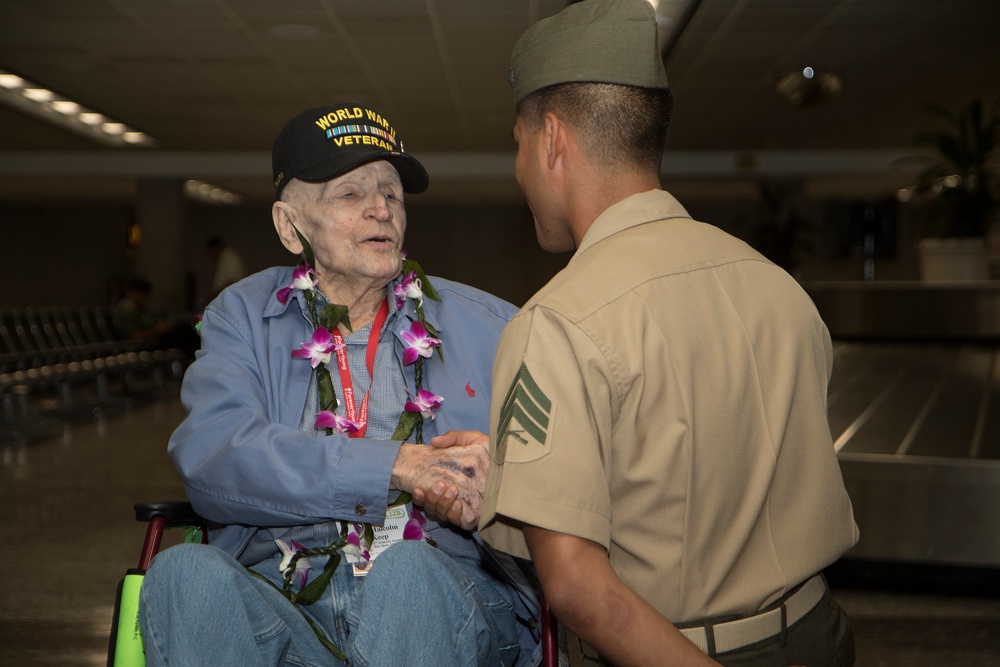 Marines greet WWII vet