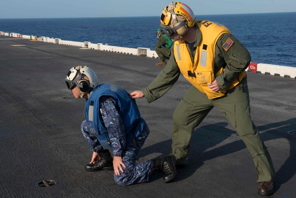 USS Bonhomme Richard: JMSDF aboard BHR/flight ops