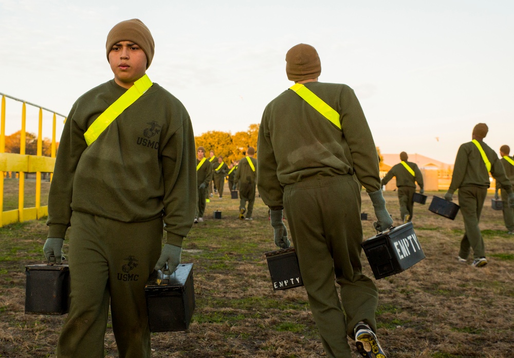 Parris Island recruits train for Marine Corps’ high fitness standards