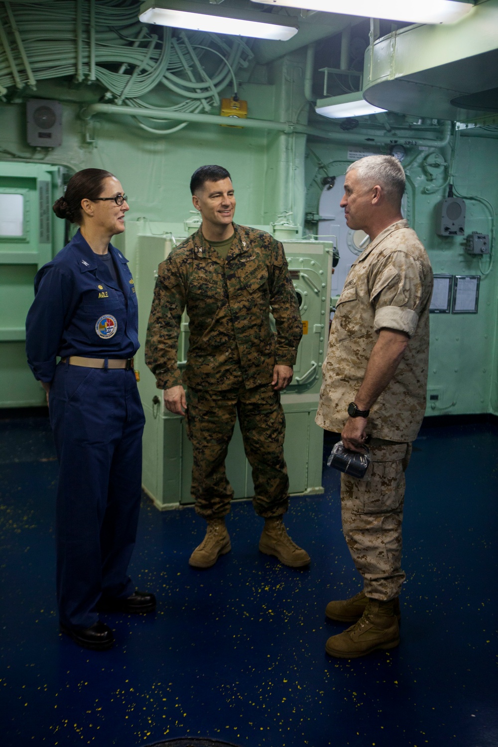 3rd MEB visits USS Bonhomme Richard