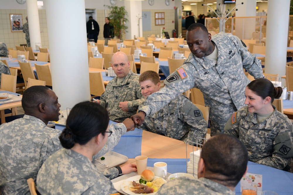 USAREUR G6 visits training JMTC training sites, meets with signal Soldiers