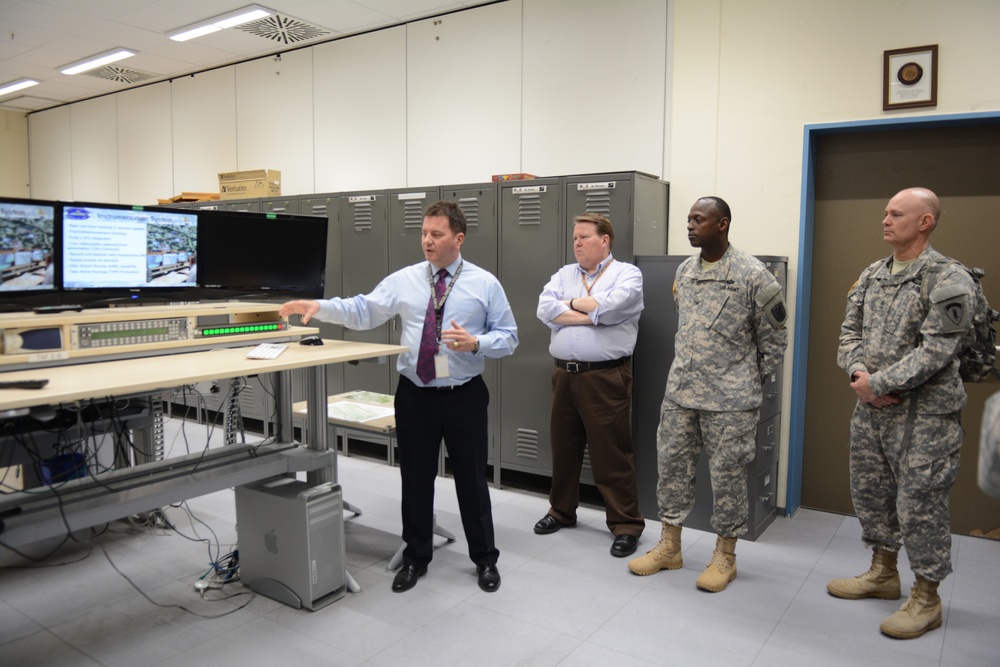 USAREUR G6 visits training JMTC training sites, meets with signal Soldiers