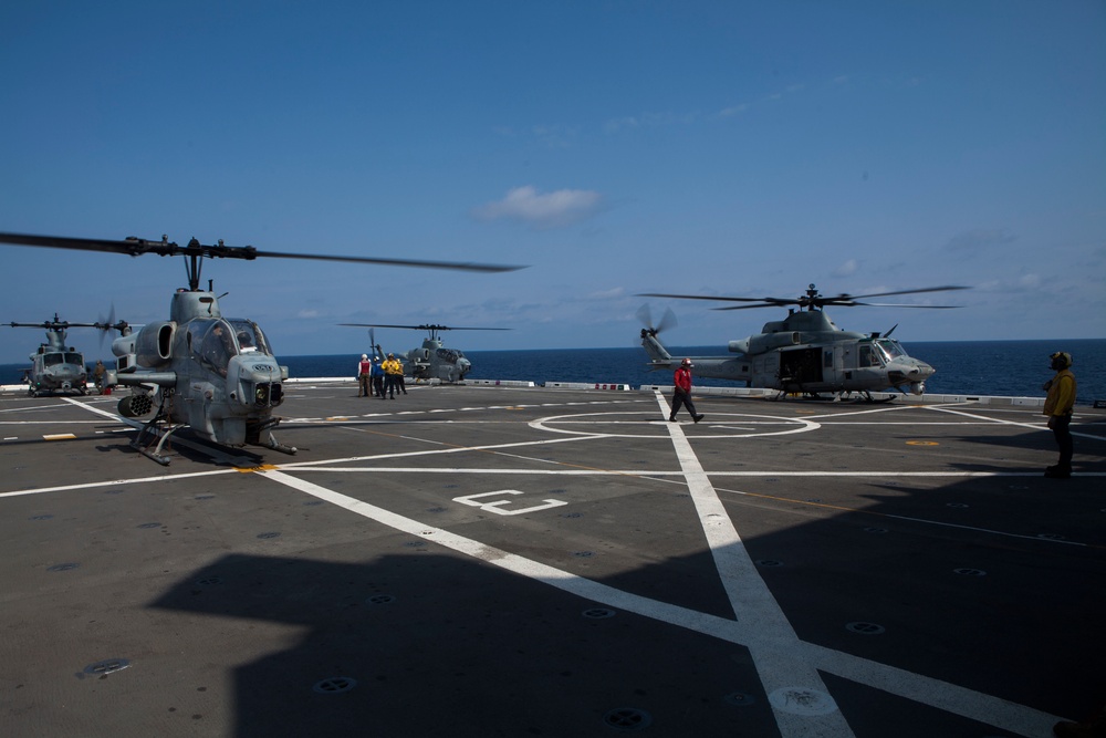 VMM 262 (Rein) aboard the USS Green Bay