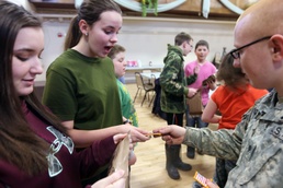 Soldiers get celebrity treatment in remote Canadian town