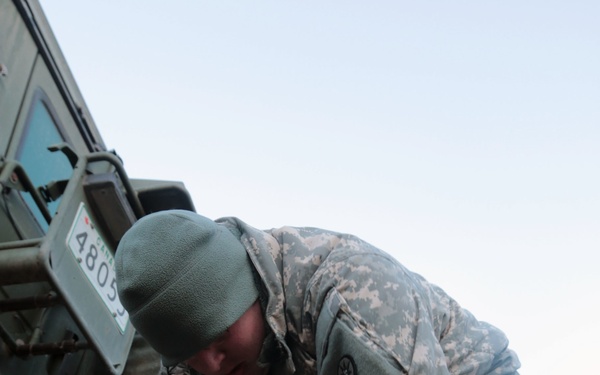 Soldiers move equipment across Canada during Maple Caravan 15