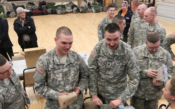 Soldiers greeted by locals in Kapuskasing