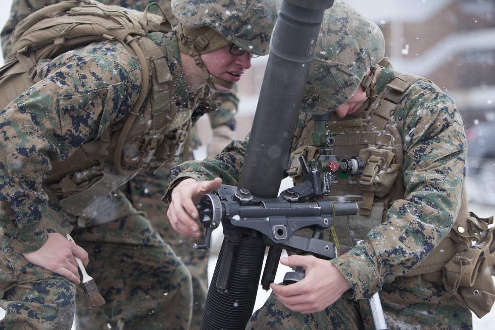 Mortar Training in the Snow