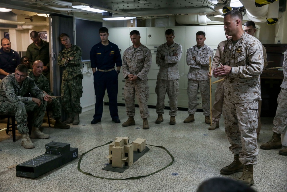 15th MEU MRF secures Atlas during VBSS