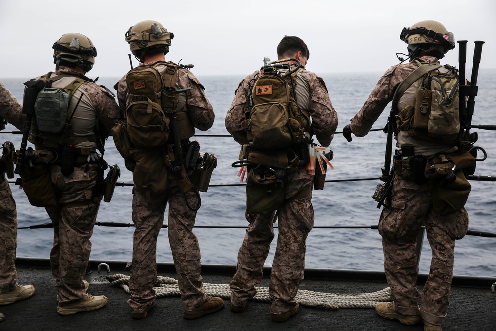 15th MEU MRF secures Atlas during VBSS
