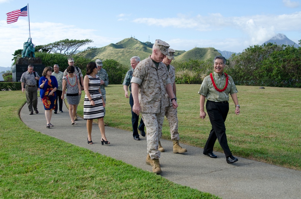 Governor of Hawaii visits K-Bay