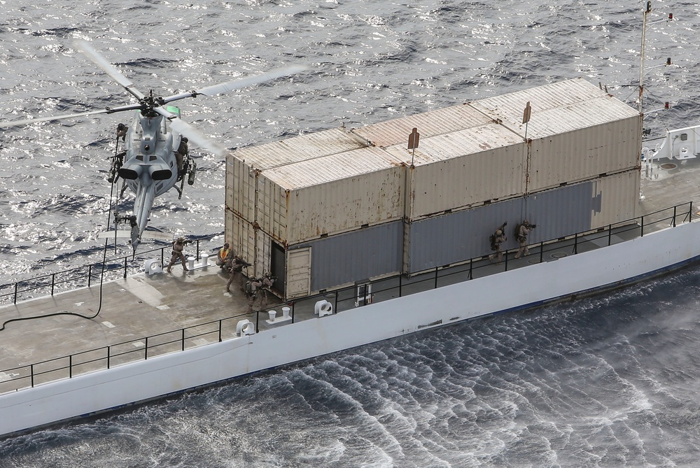15th MEU MRF secures Atlas during VBSS