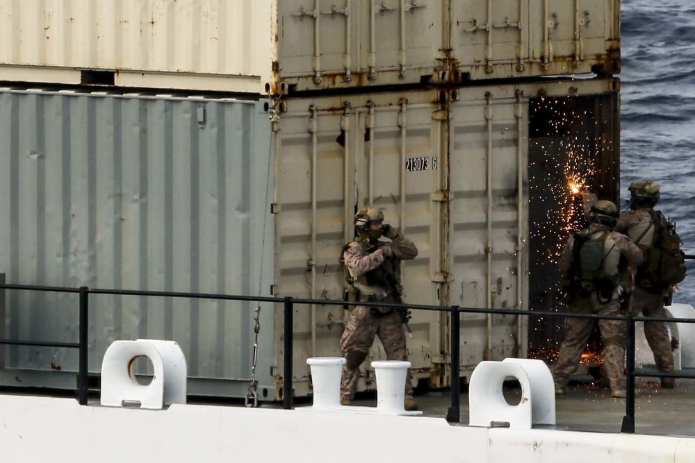 15th MEU MRF conducts VBSS during COMPTUEX