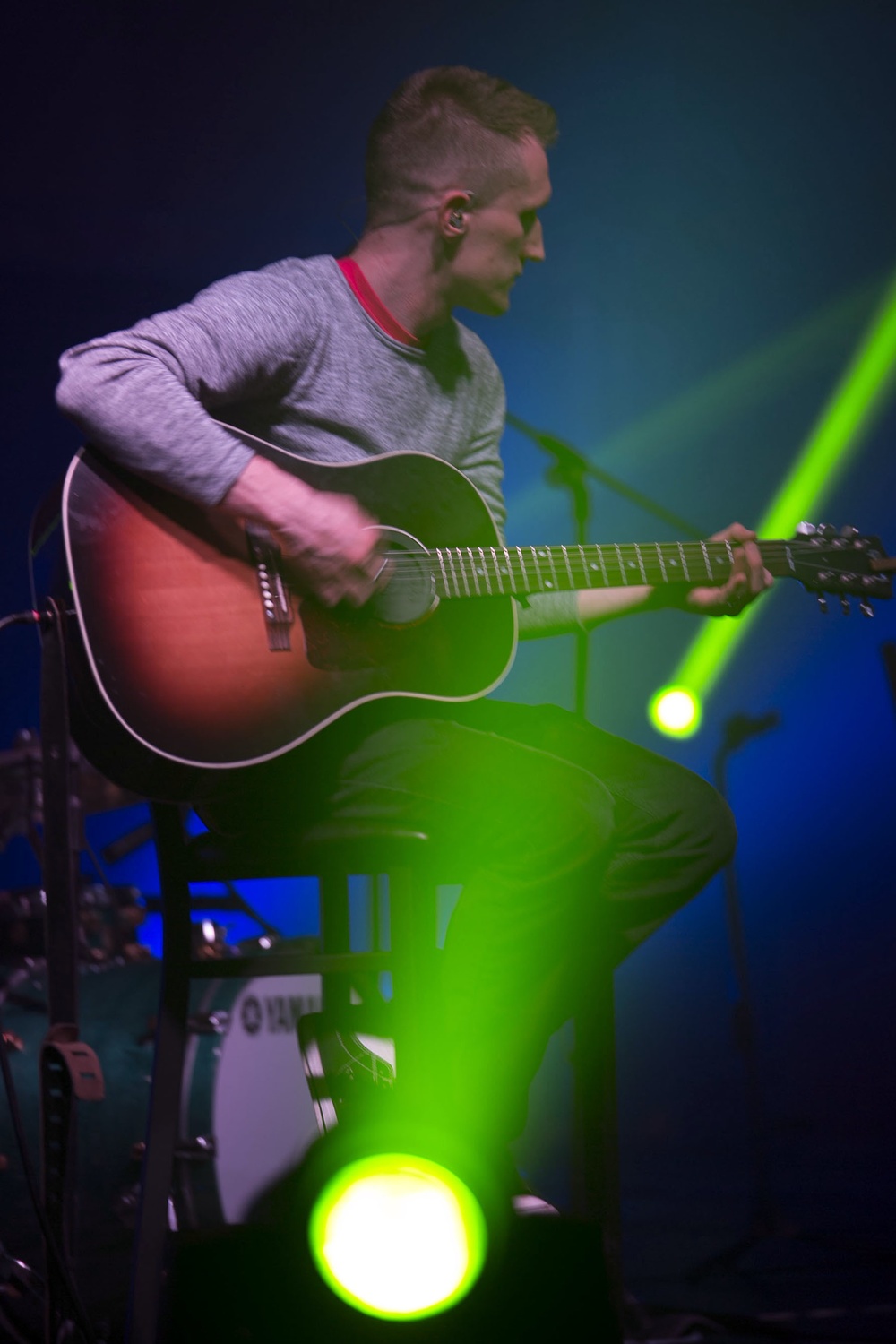 Chris Young brings American country to Korea