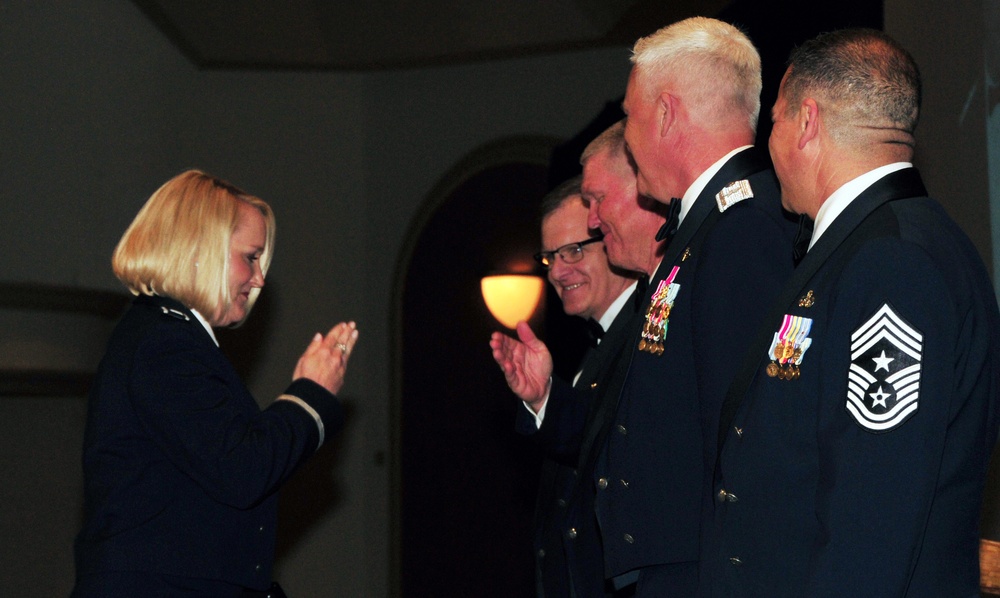 Arizona National Guard recognizes outstanding Soldiers and Airmen