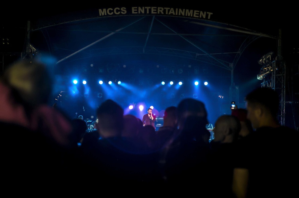 Chris Young Gives Free Concert for Okinawa Marines
