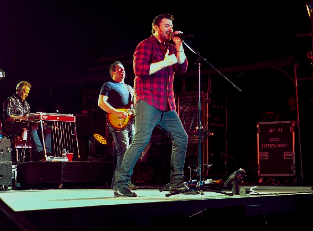 Chris Young Gives Free Concert for Okinawa Marines