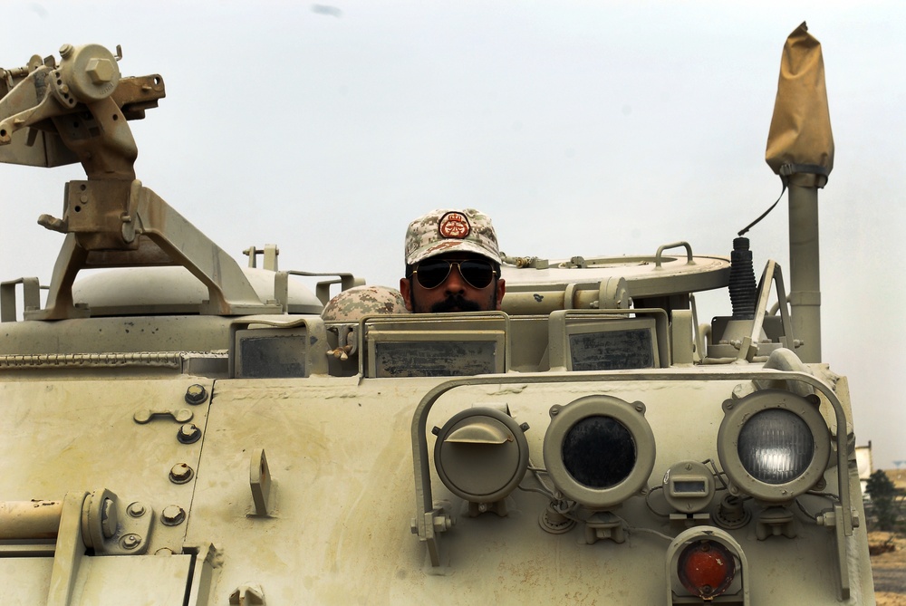 Exercise Eagle Resolve 2015: Simulated hostage rescue mission