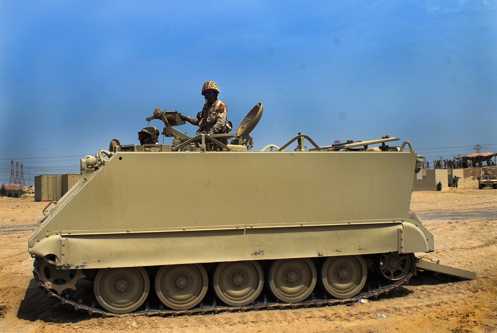 Exercise Eagle Resolve 2015: Simulated hostage rescue mission