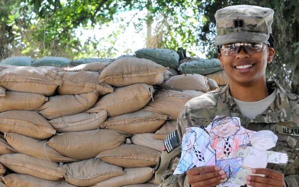 3rd ESC Soldiers meet with pen pals