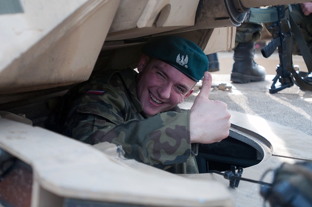 Polish and 3ID Soldiers build camaraderie