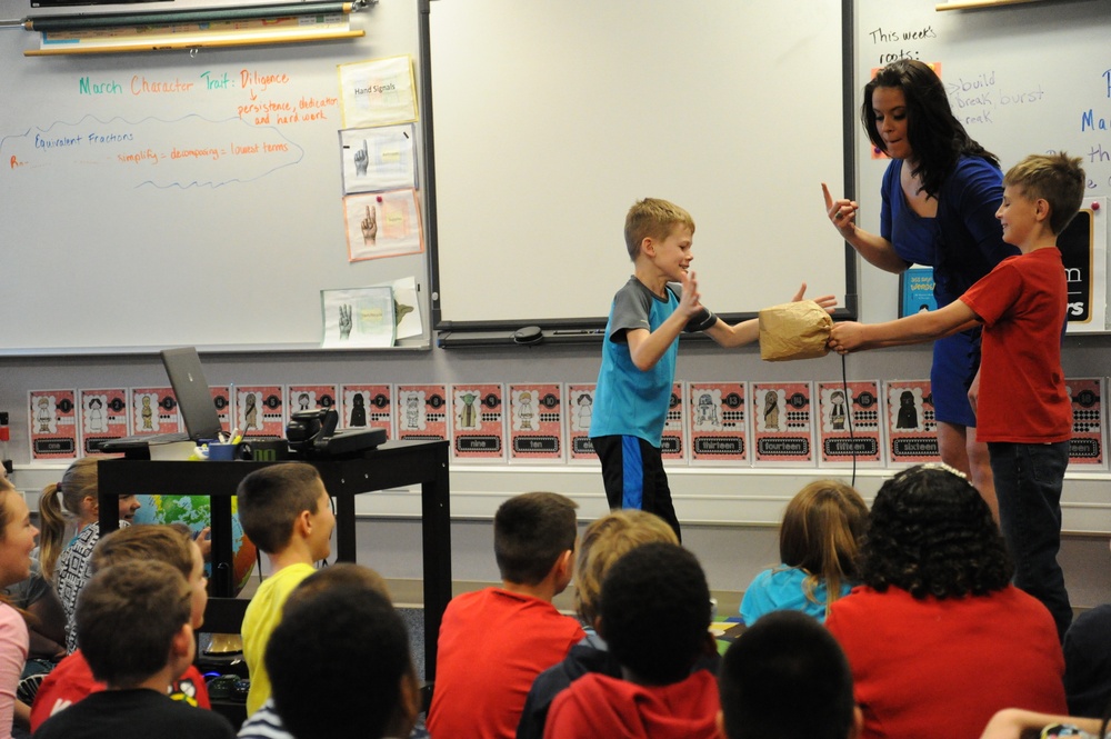 Spokane weather anchor visits Fairchild students