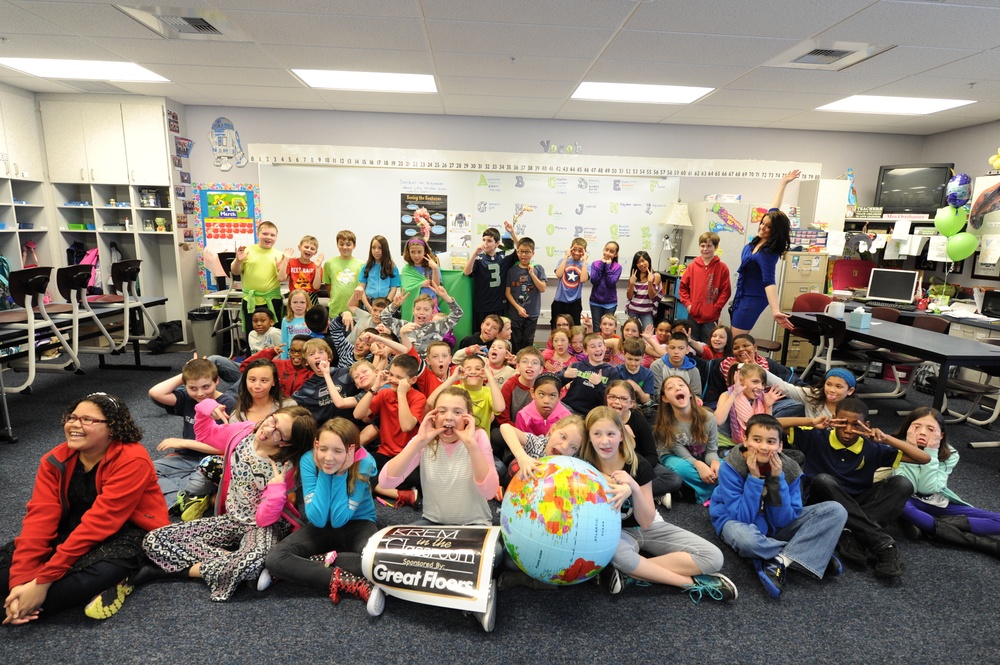 Spokane weather anchor visits Fairchild students