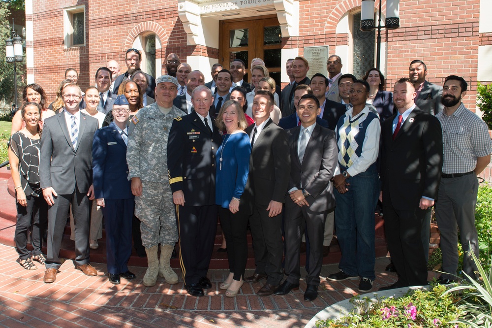 Gen. Dempsey visits veterans at USC