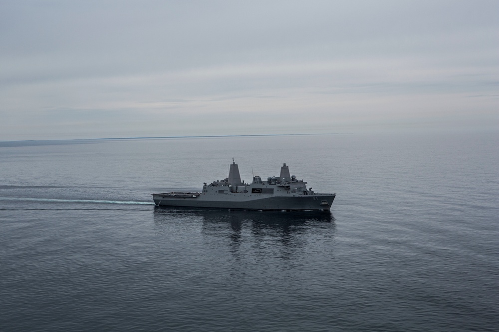 USS Arlington conducts flight operations in the Atlantic Ocean