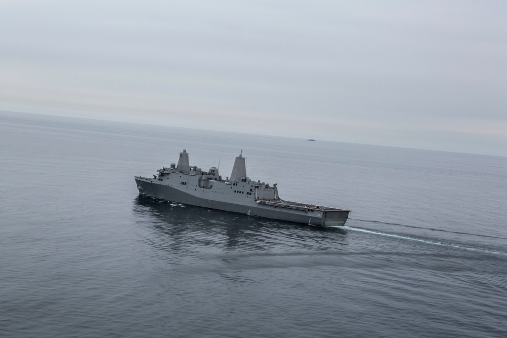 USS Arlington conducts flight operations in the Atlantic Ocean