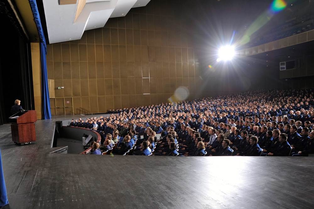 Air Force superintendent speaks to Class of 2015 and 2016