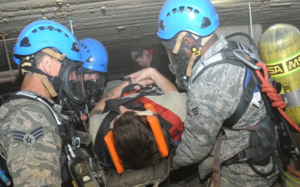 Confined space rescue operations training