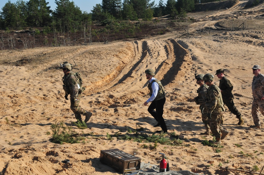 Latvian ambassador visits 2nd CR