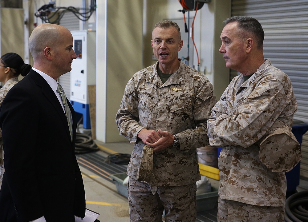 Commandant of the Marine Corps visits MCAS Iwakuni