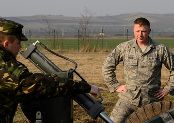 Airmen demonstrate mobile aircraft arresting system capabilities