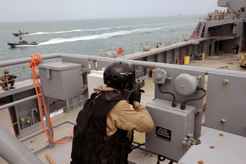 International forces practice maritime operations during Eagle Resolve 2015