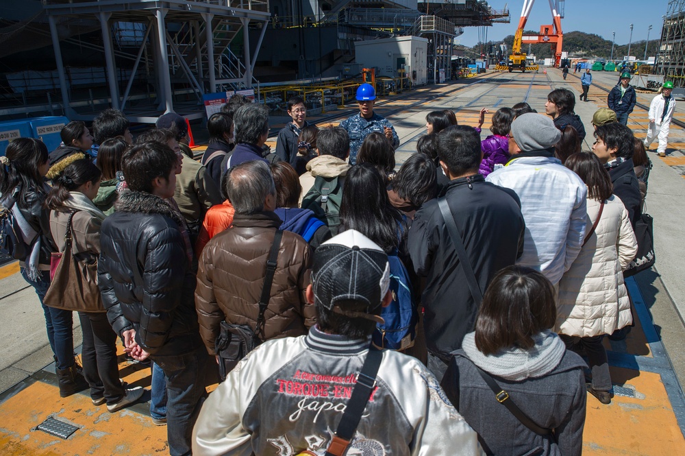 USS George Washington ship tour