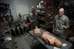 Teamwork: Guardsmen train with cadets